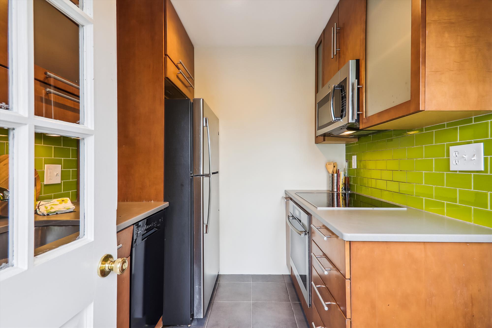 Main Level - Kitchen