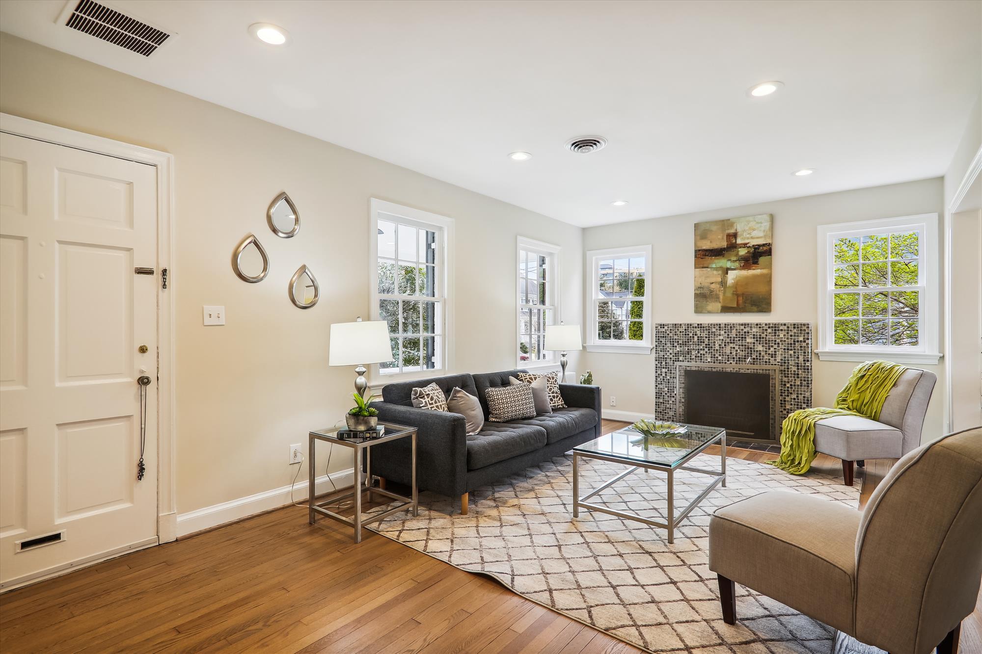 Main Level - Living Room