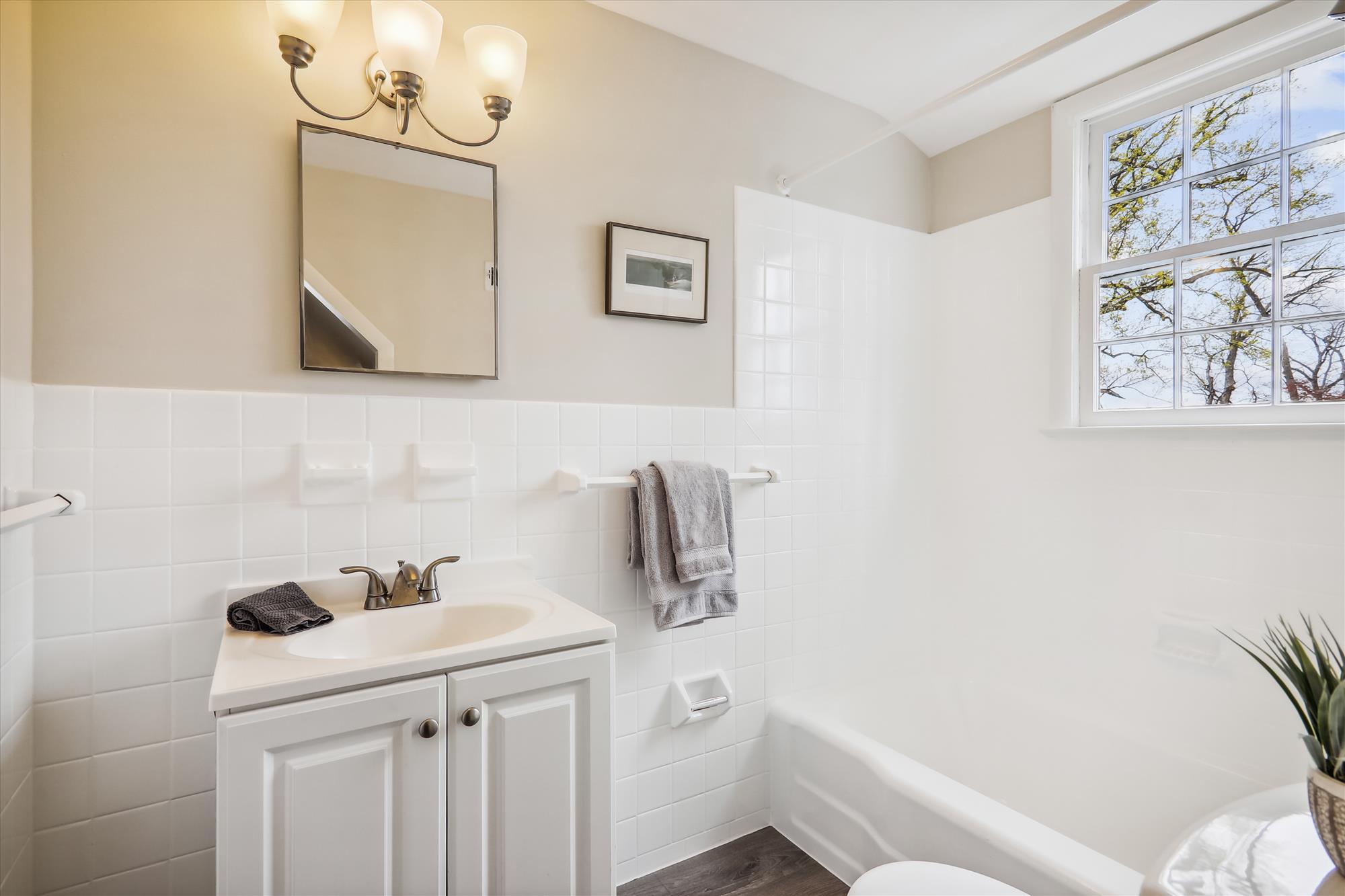 Upper Level - Bathroom