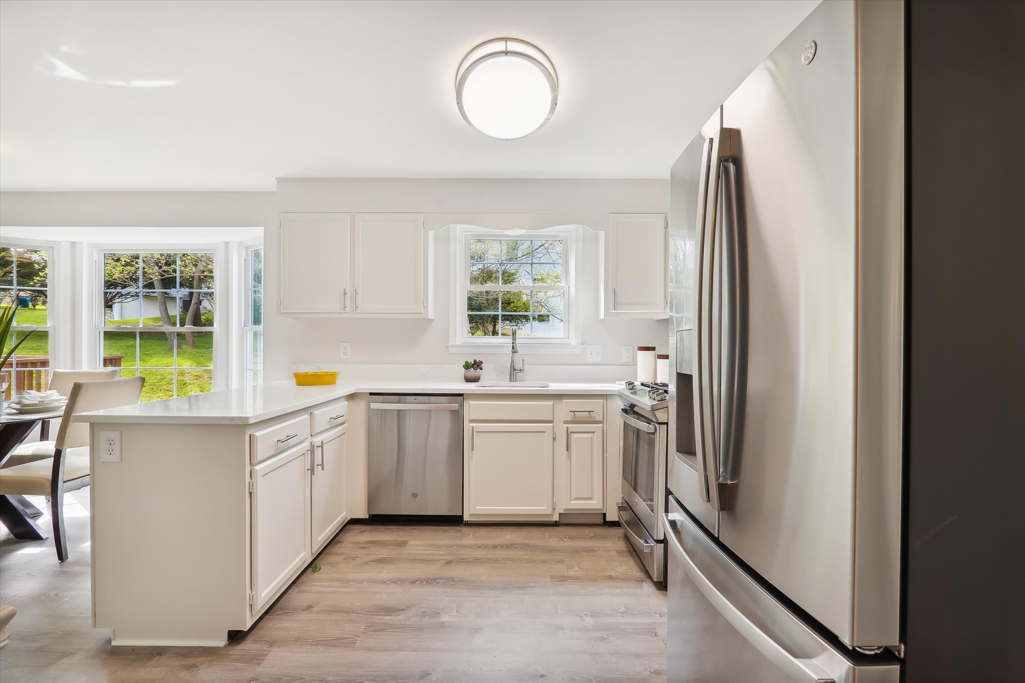 Main Level - Kitchen