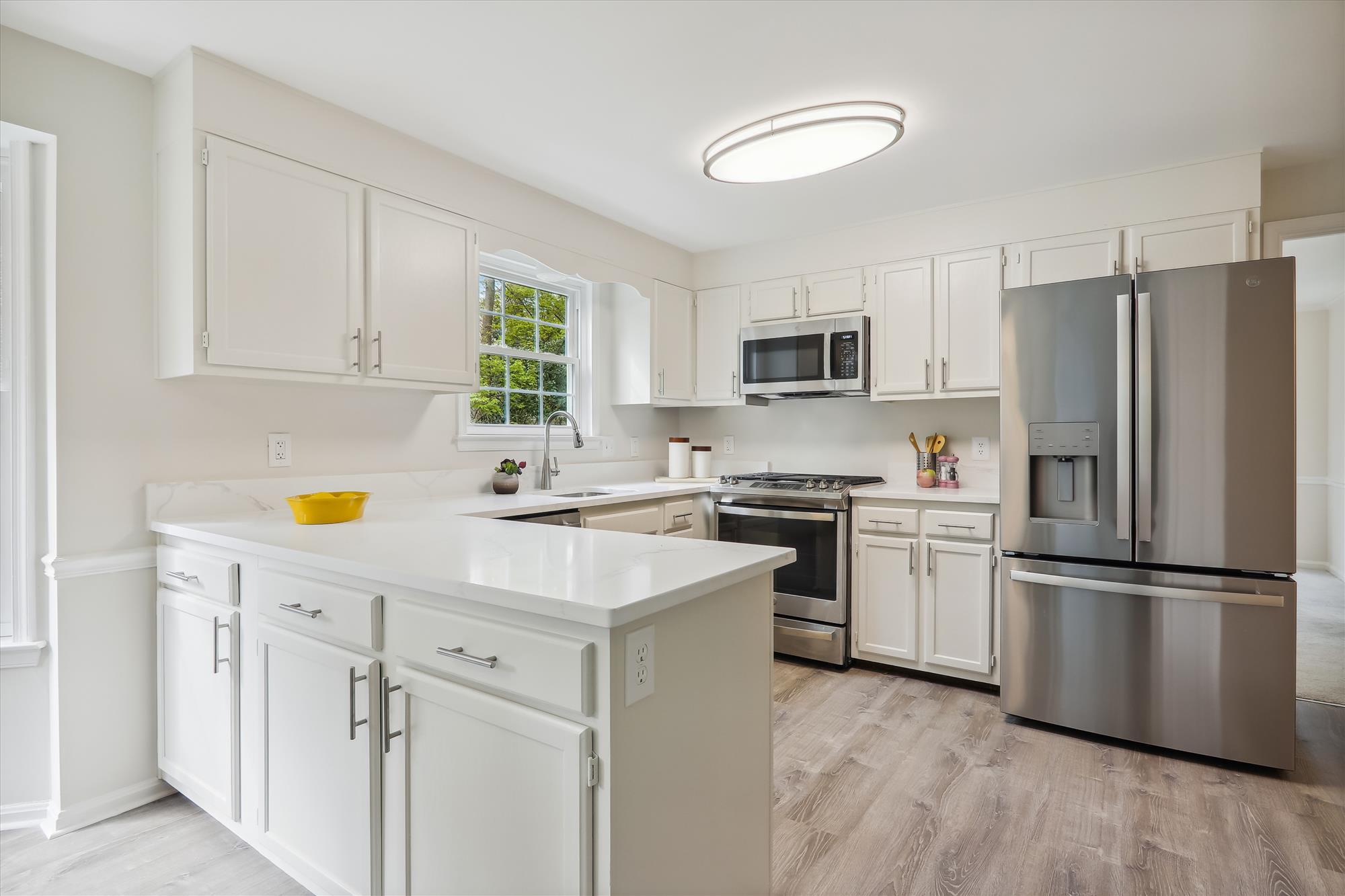 Main Level - Kitchen