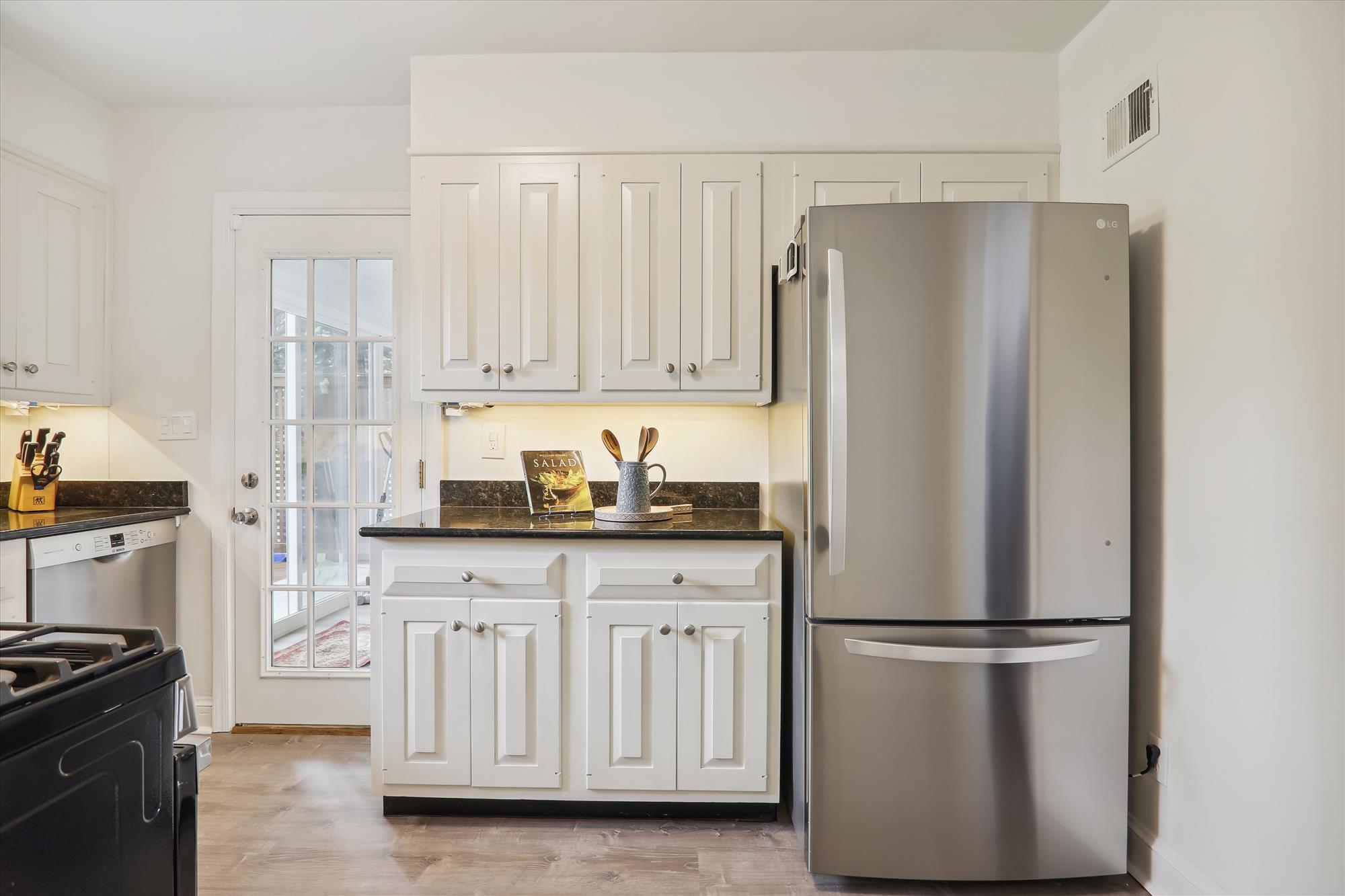 Main Level - Kitchen