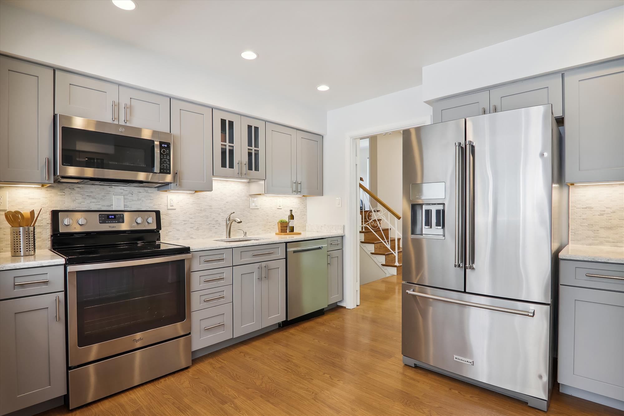 Main Level - Kitchen