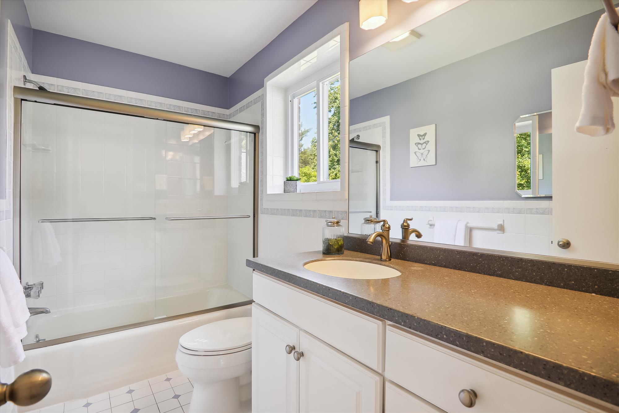 Upper Level - Bathroom