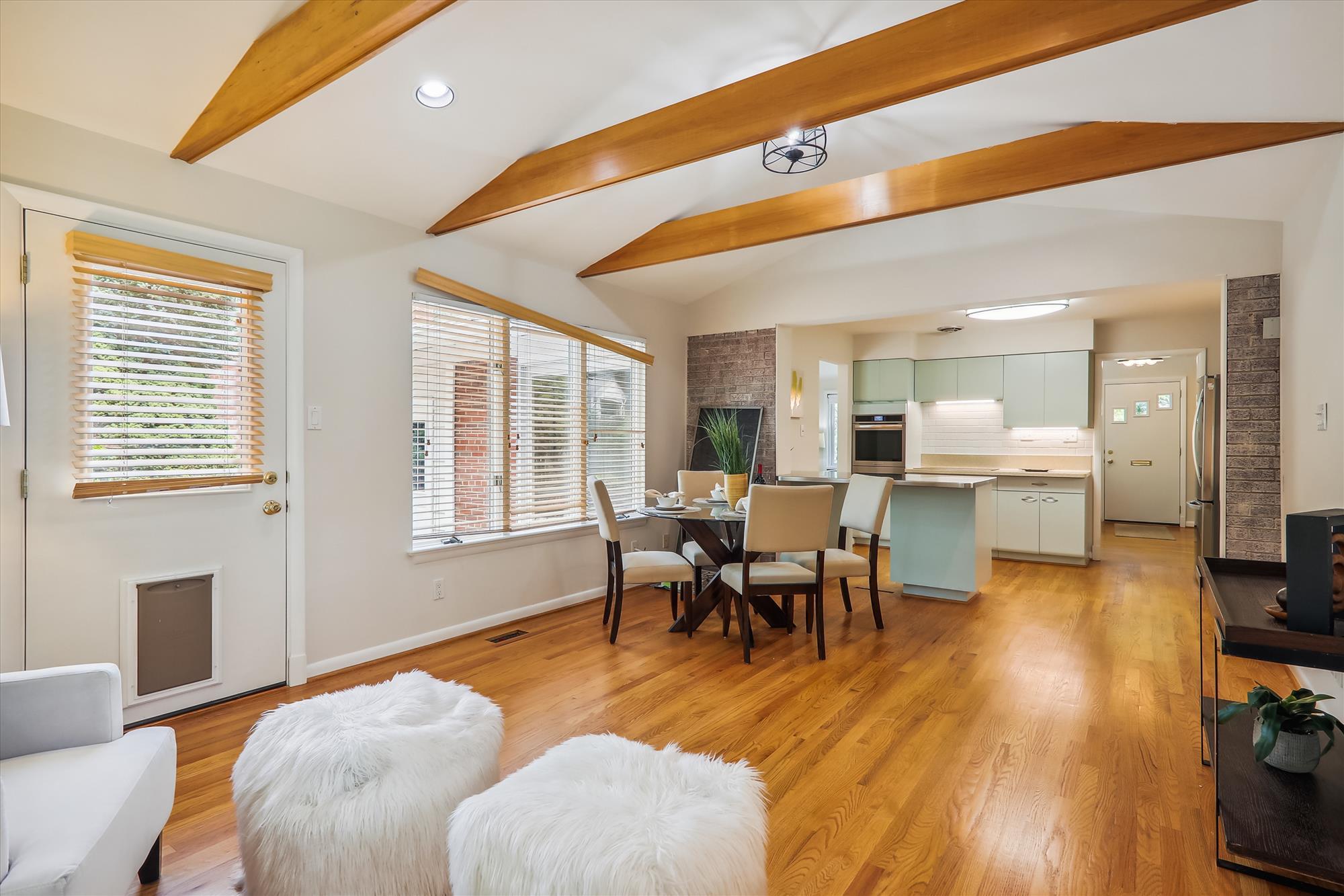 Main Level - Breakfast Area