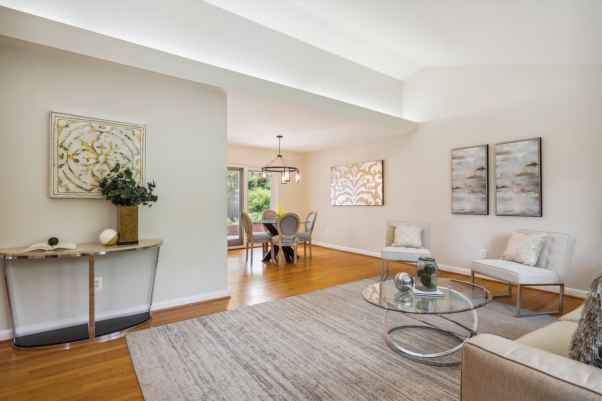 Main Level - Living Room