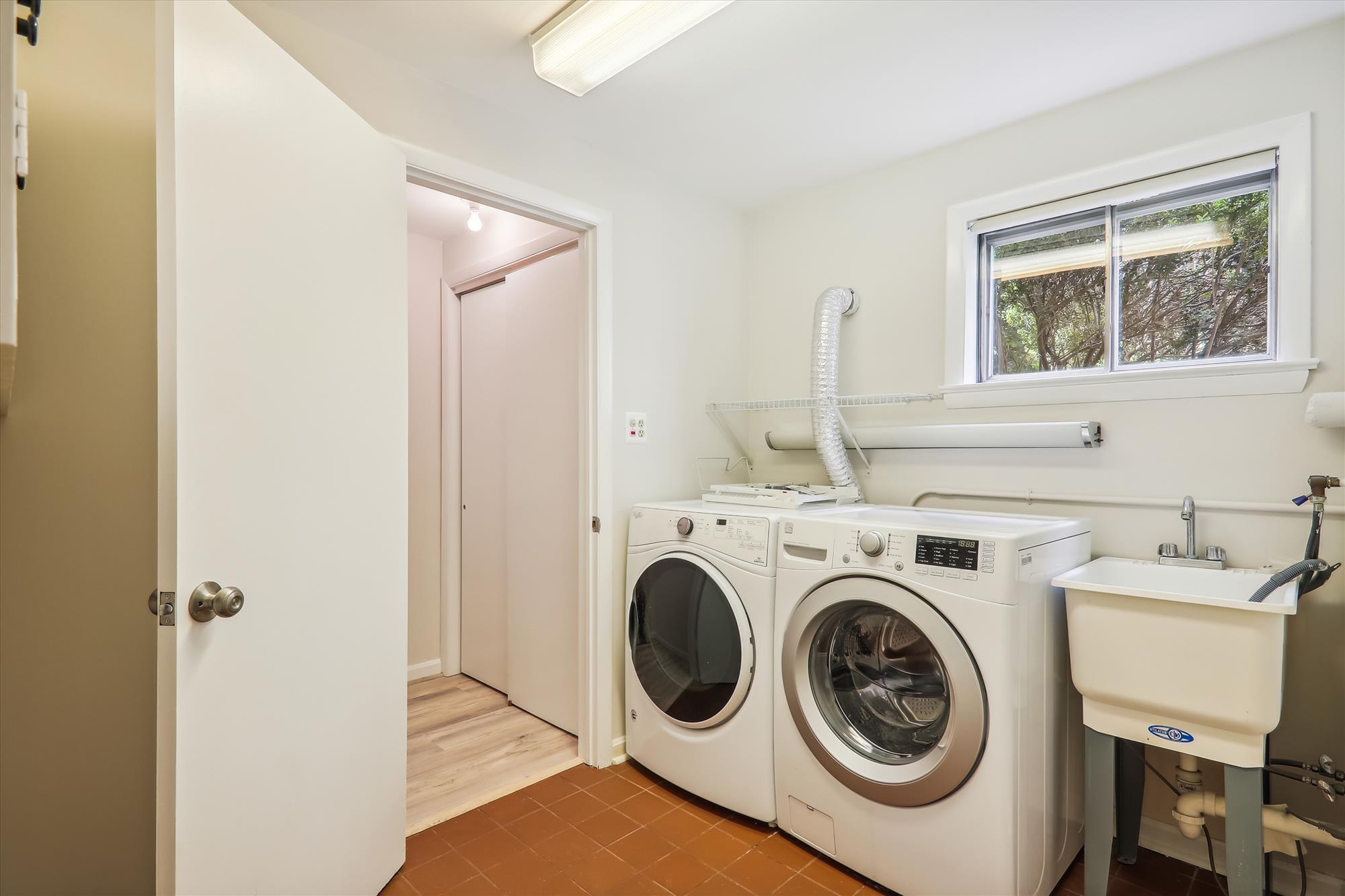 Lower Level - Laundry Room