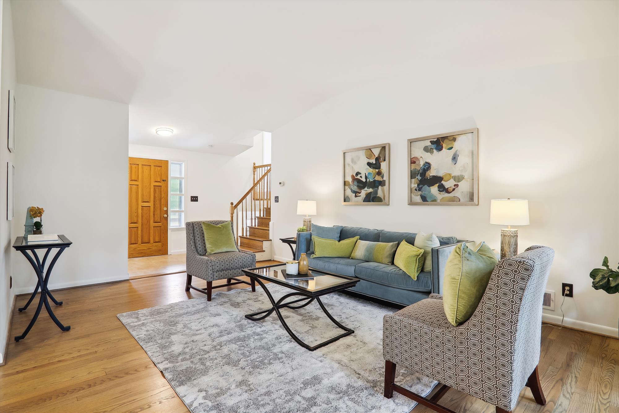 Main Level - Living Room