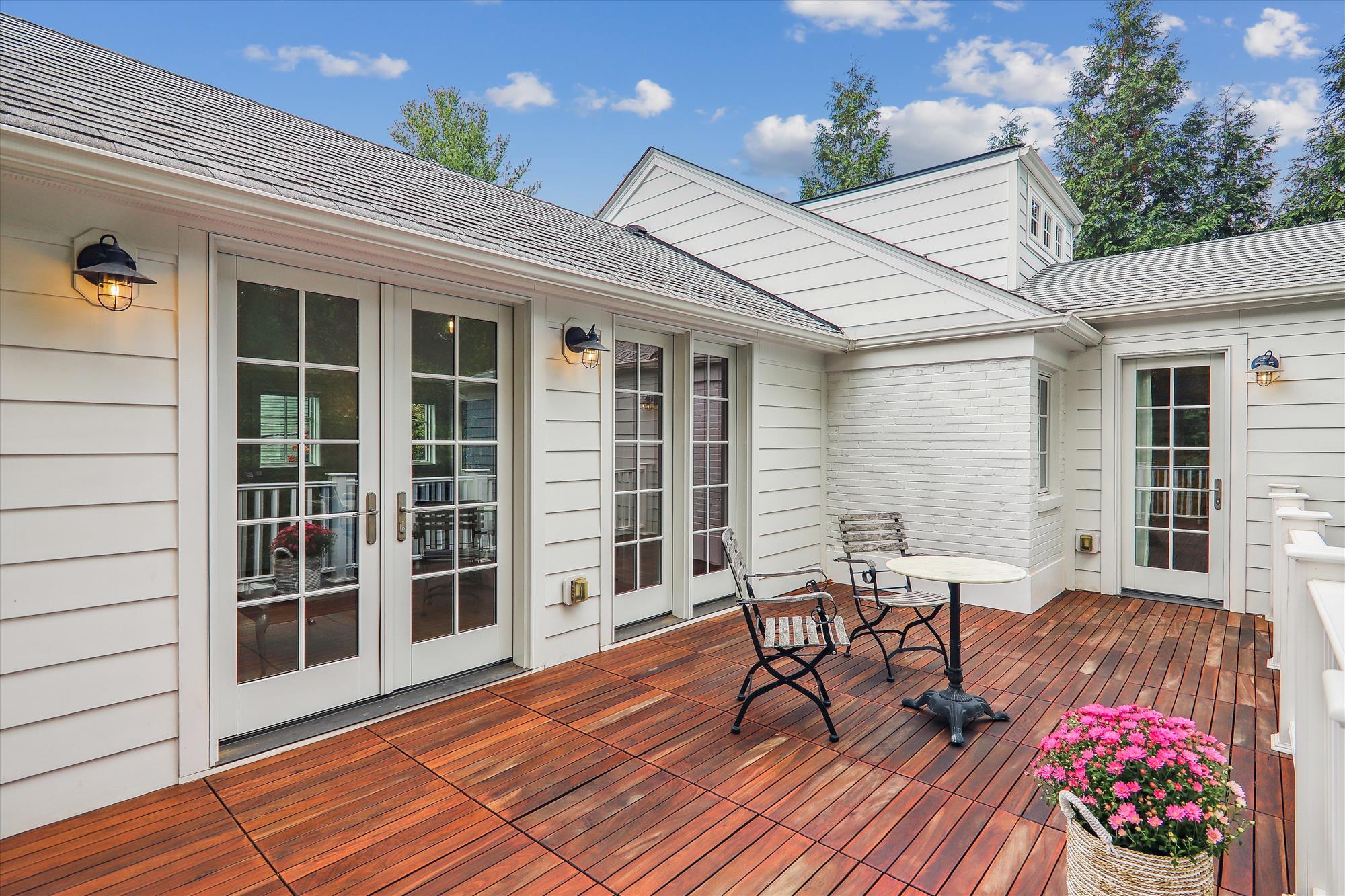 Upper Level - Balcony