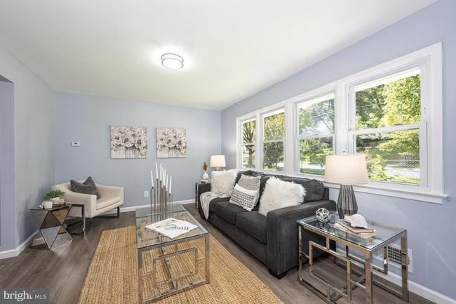 303 Edmonston Dr, MD 20851