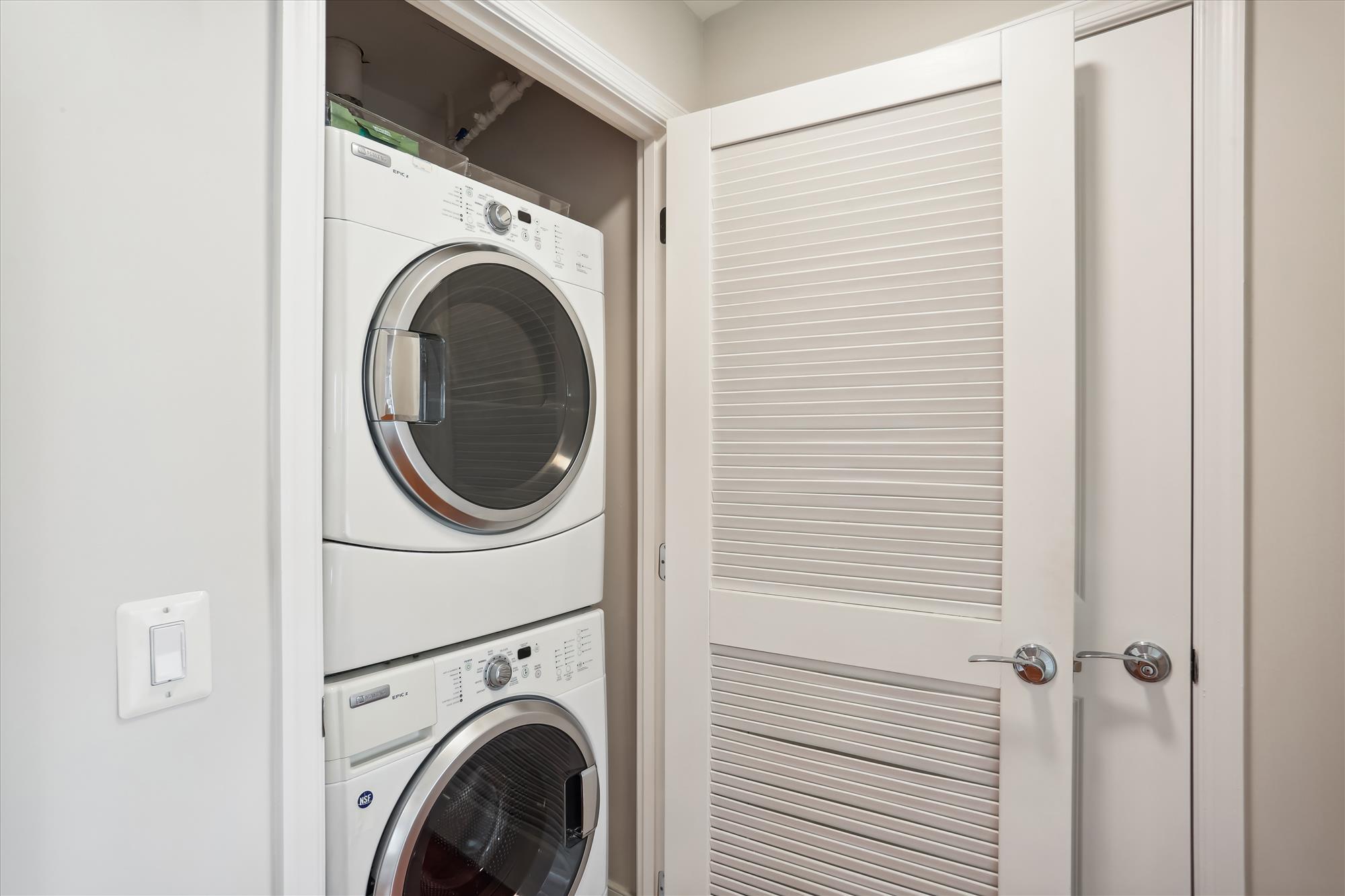 Washer/Dryer In Unit
