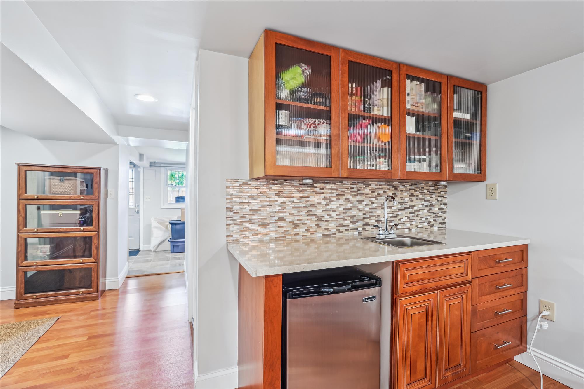 Lower Level - Wet Bar