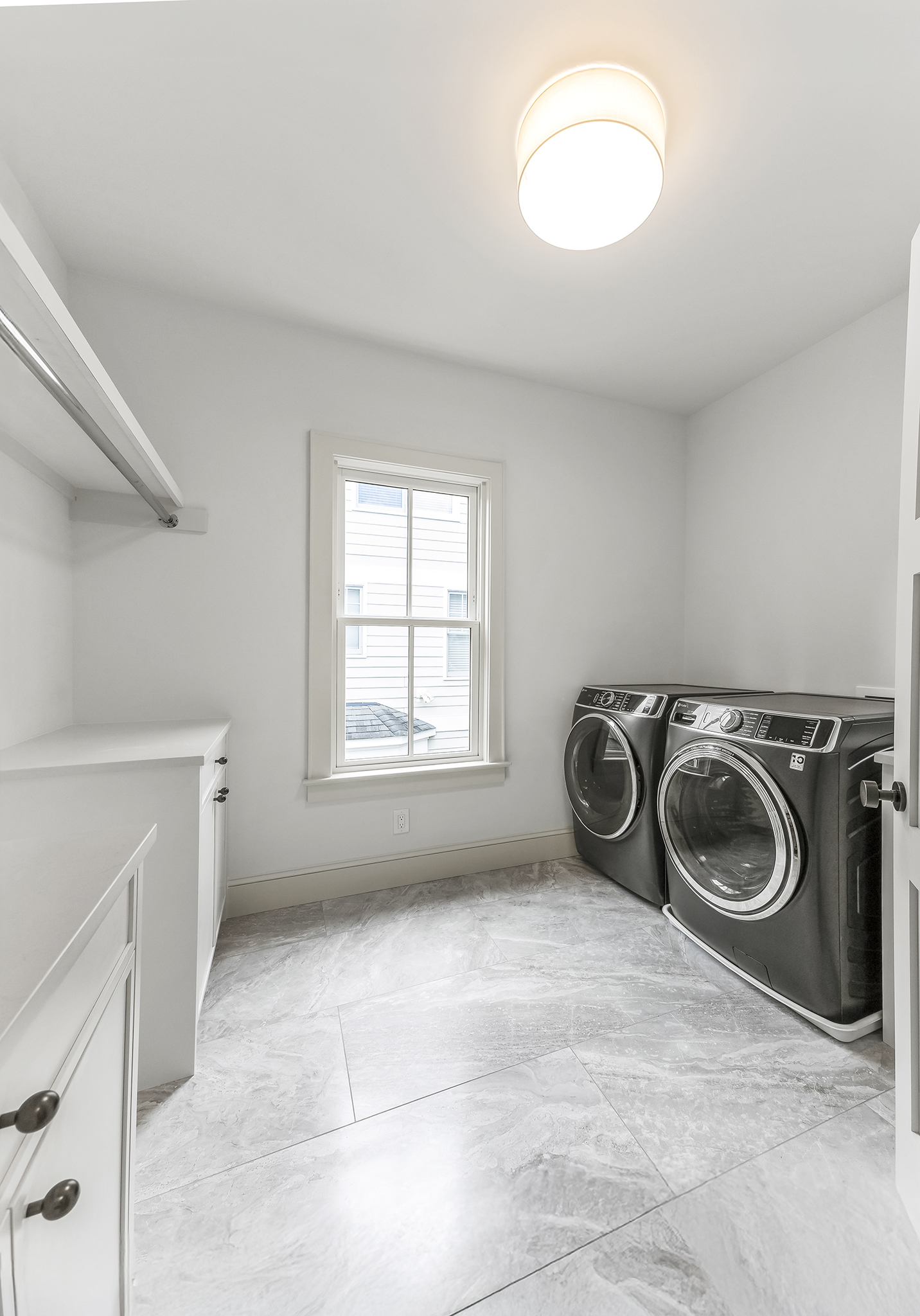 Upper Level - Laundry