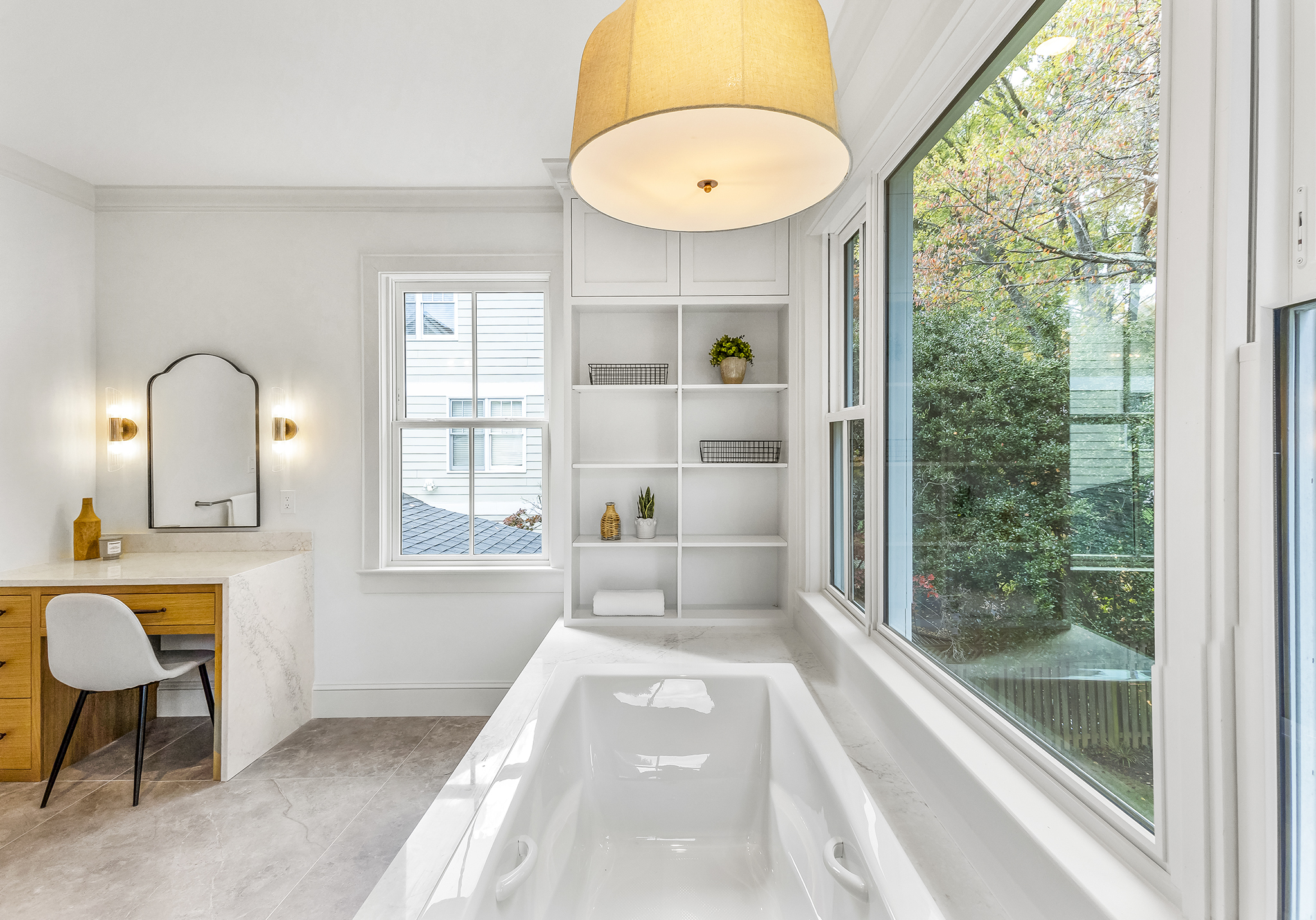 Upper Level - Primary Bathroom