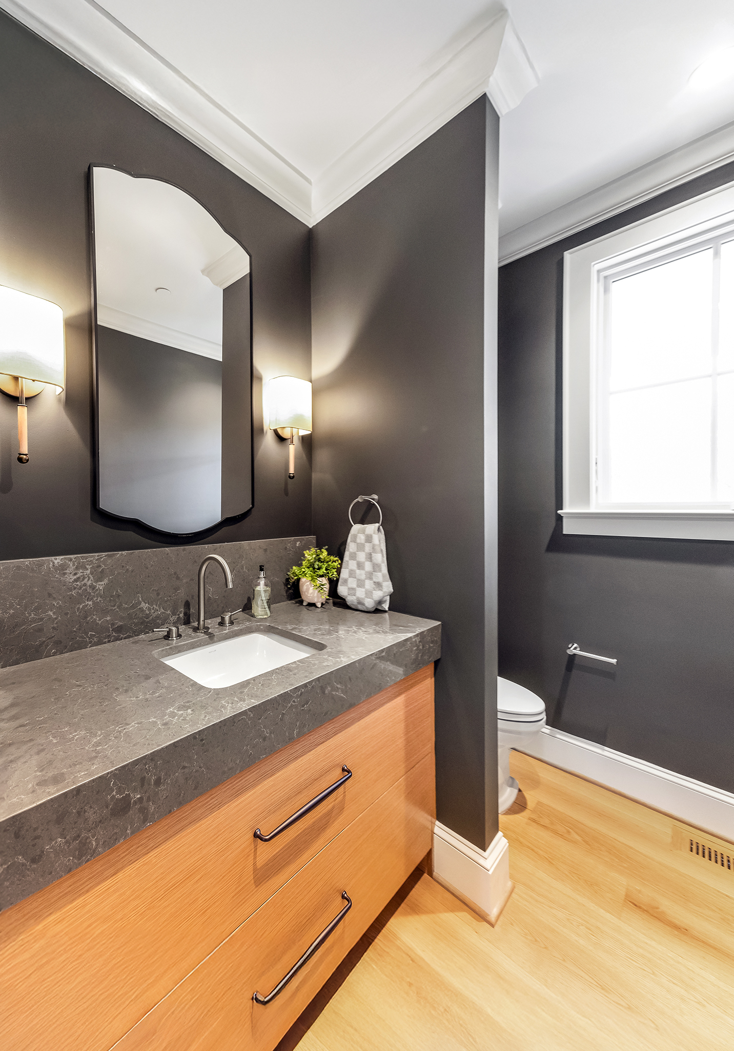 Main Level - Bathroom