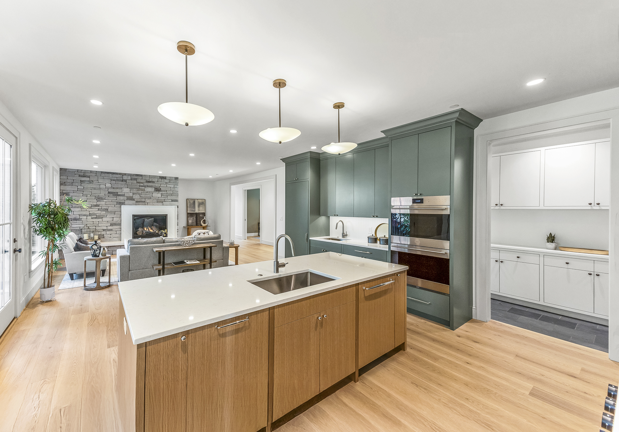 Main Level - Kitchen