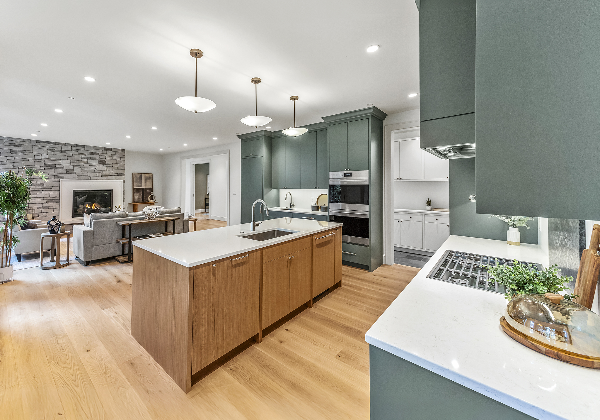 Main Level - Kitchen