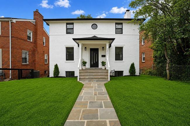 2831 Otis St NE, DC 20018