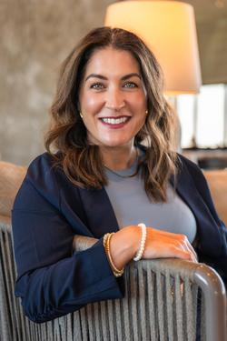 Photo of Christy Bledsoe