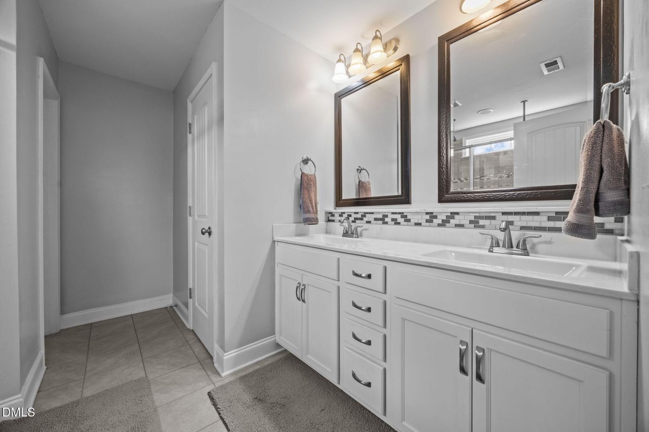 Large Primary Bathroom in a Weavers Pond Home in Zebulon NC