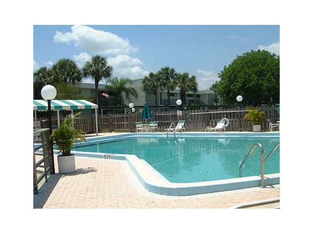 Pool of Circle Bay Waterfront Condos in Stuart Florida