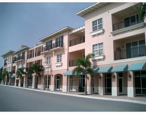 Renar River Place in Downtown Jensen Beach