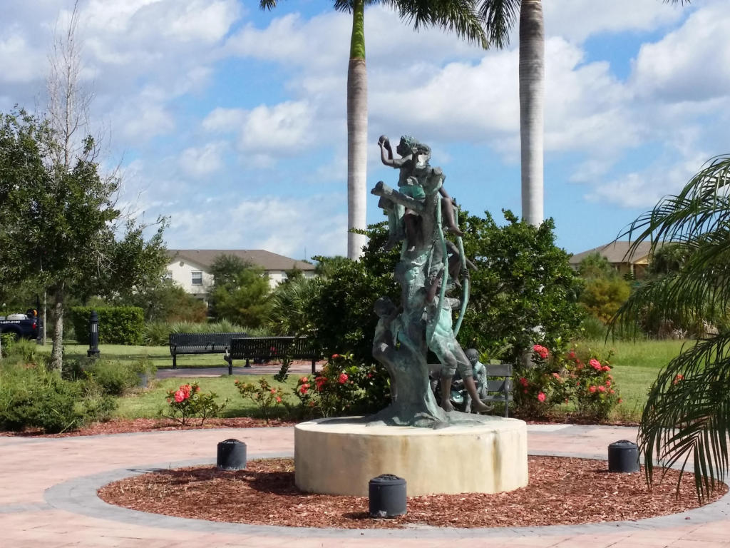 Common area statue in East Lake Village