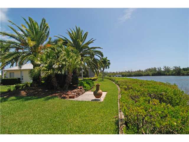 Waterfront in River Watch on Hutchinson Island