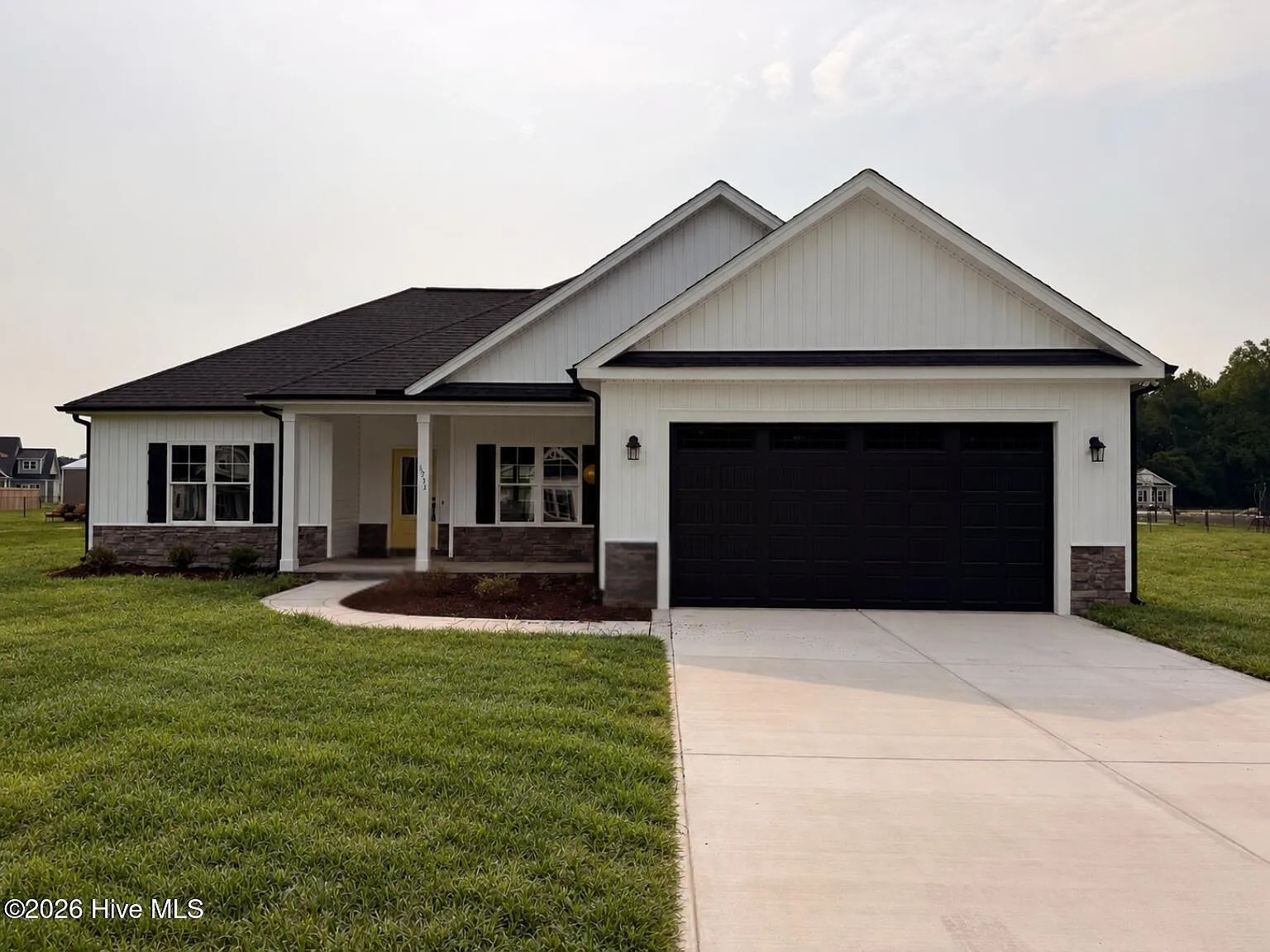 3731 Chatsworth Drive in Almeta Run