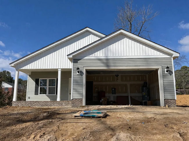 1711 Elizabeth Drive, NC 28504