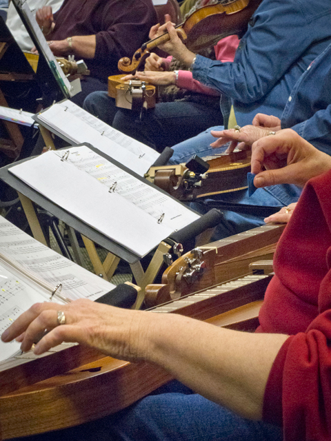 Dulcimer-Closeup-2