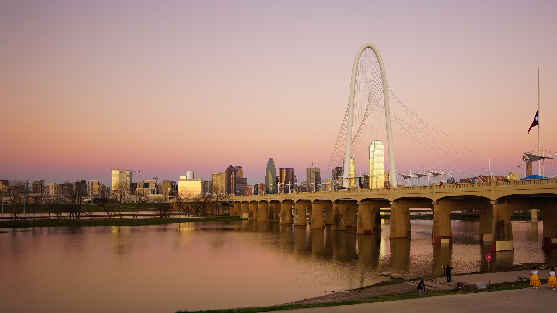 Explore the Dallas Metro Area & Its Communities