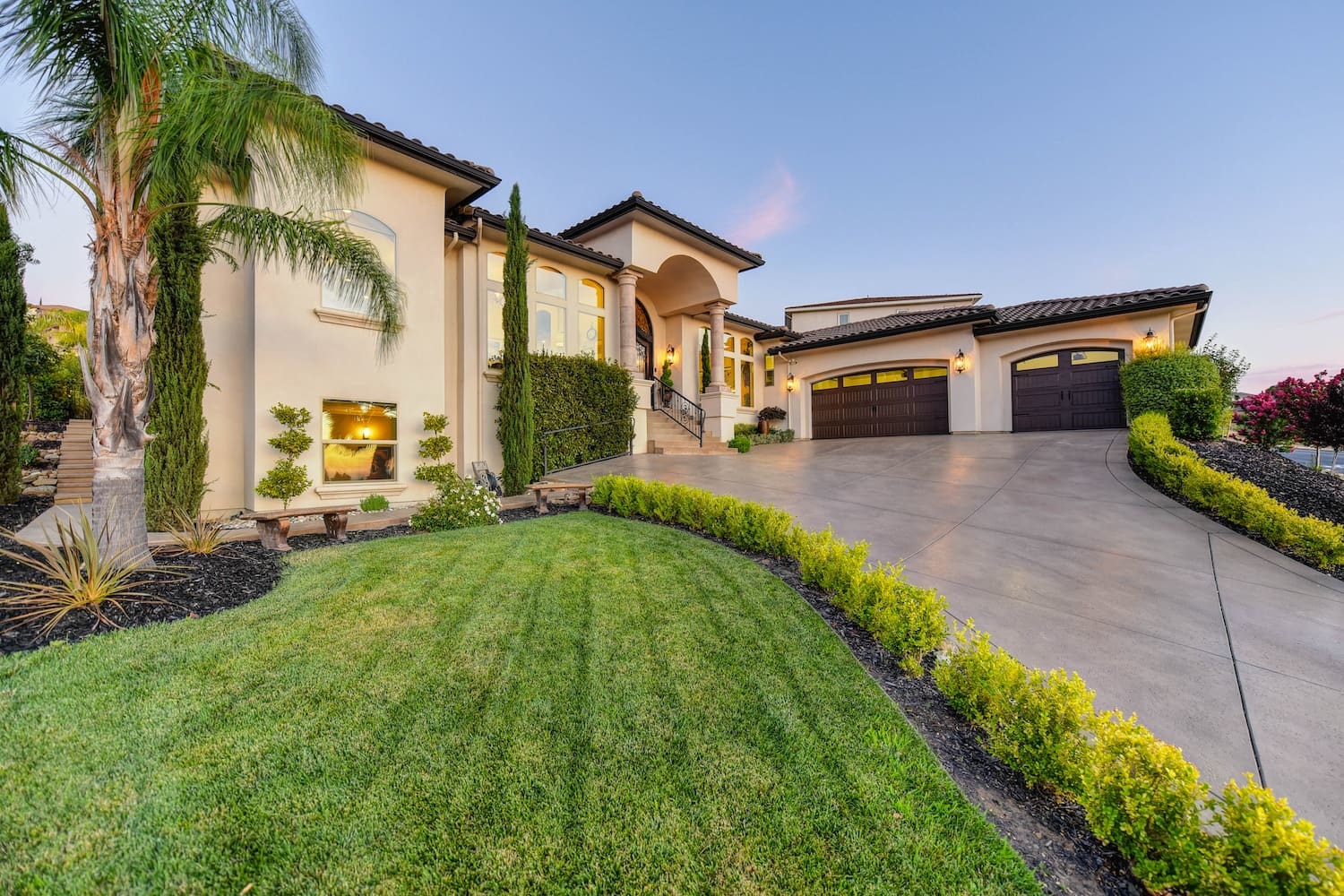 Vaquero Homes for Sale and Westlake Real Estate