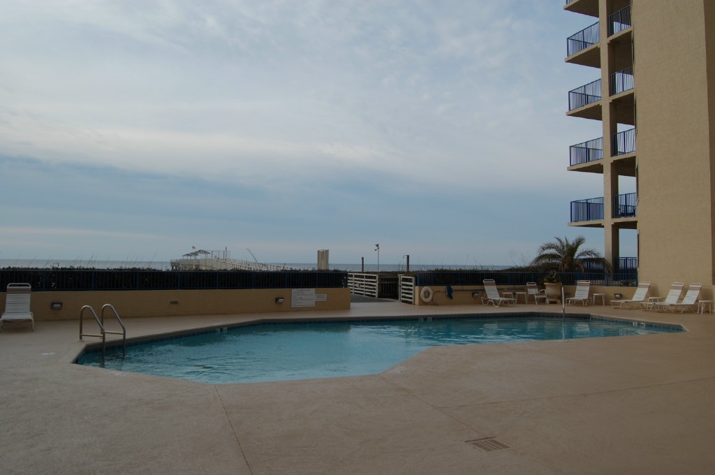 Four Seasons Orange Beach Condos For Sale and Community Details