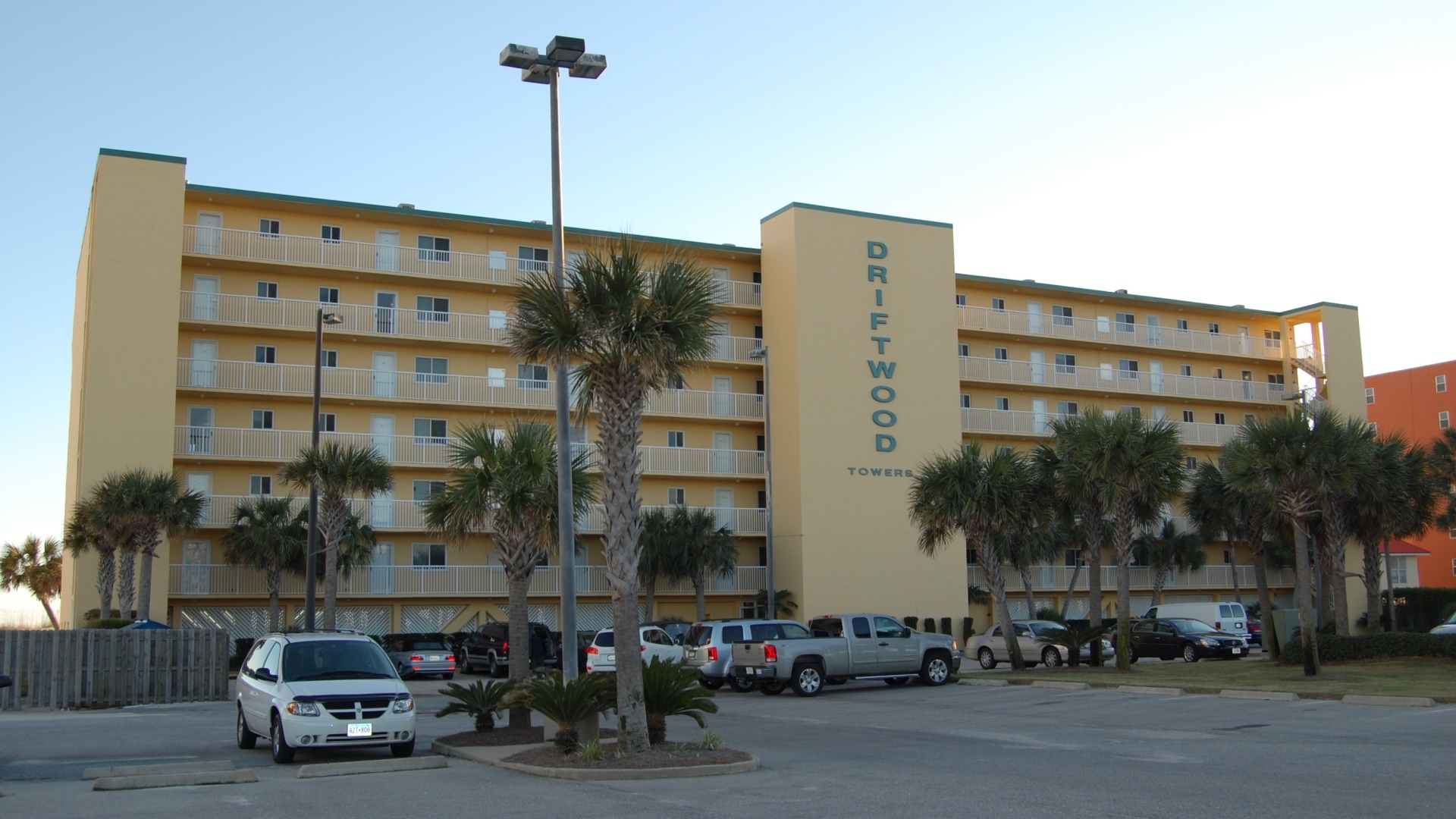 Driftwood Towers Gulf Shores, Alabama Condos For Sale and Community