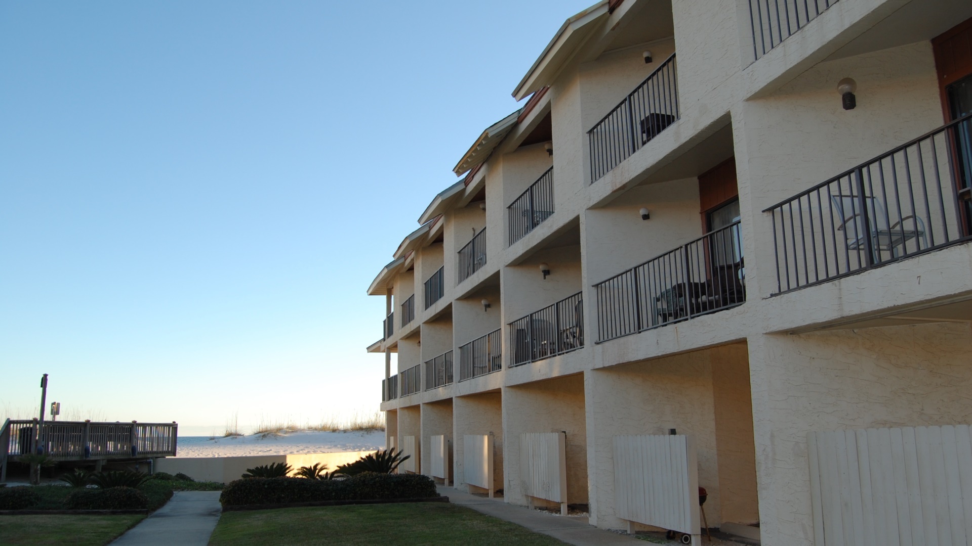Gulfside Townhomes Community Amenities and Condo Real Estate Listings