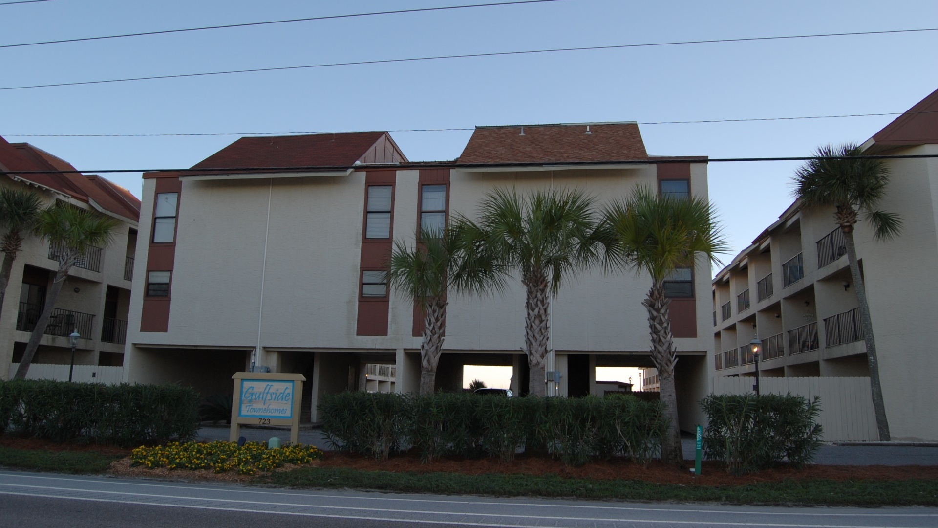 Gulfside Townhomes Community Amenities and Condo Real Estate Listings