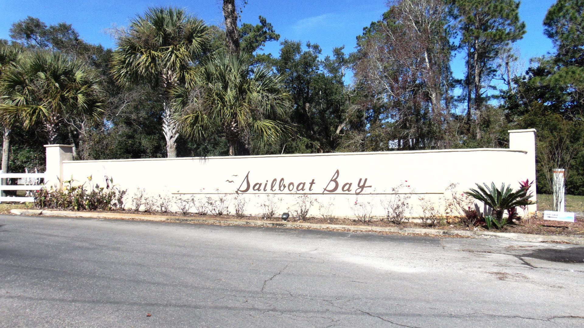 Sailboat Bay Gulf Shores, AL Condominium Amenities and Bay Front Condo