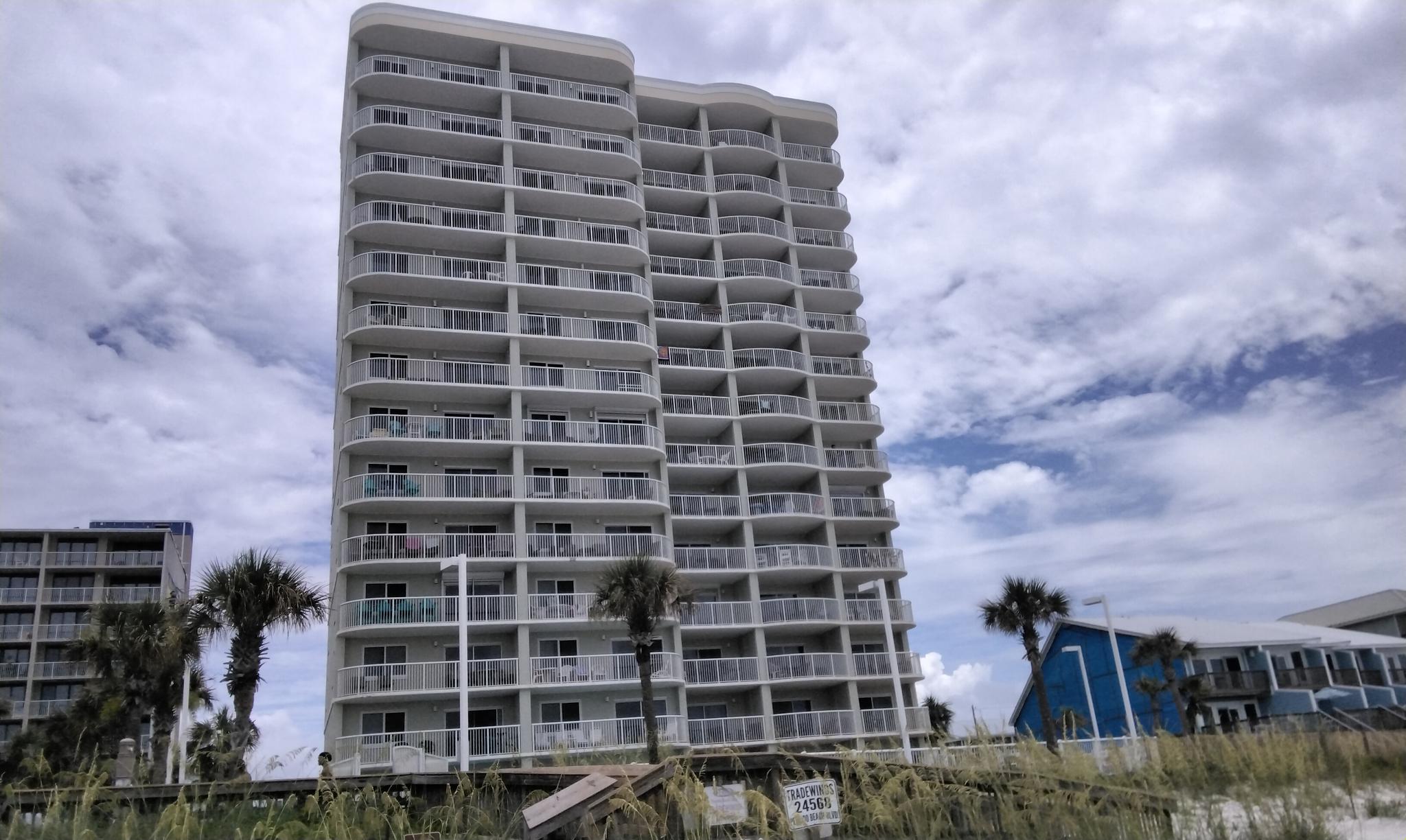 Tradewinds Orange Beach AL Active Condo Listings and Community Features