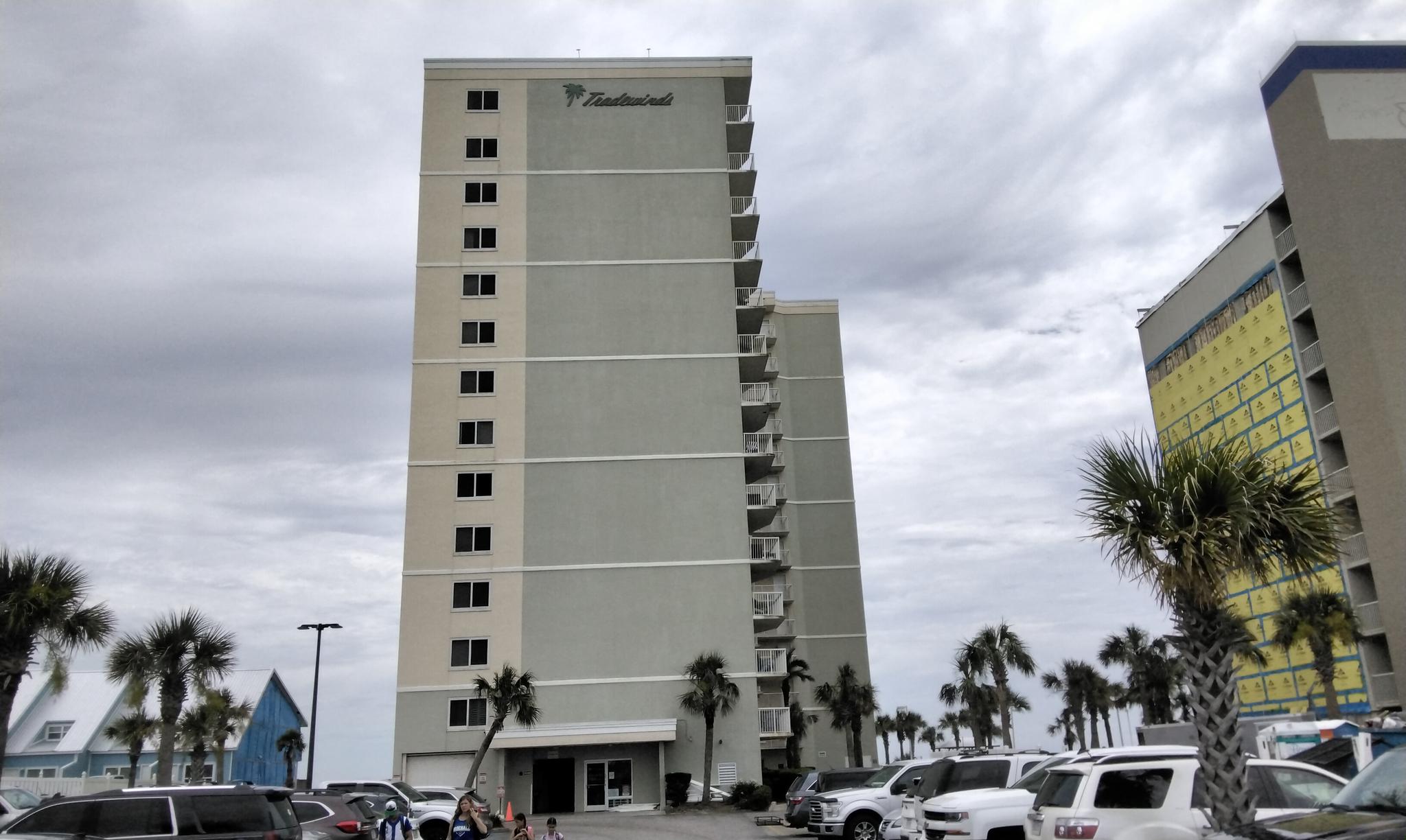 Tradewinds Orange Beach AL Active Condo Listings and Community Features