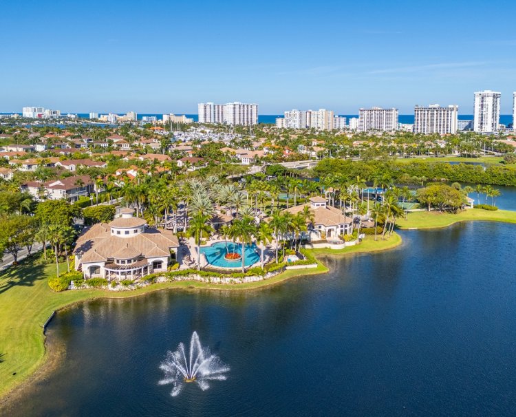 aerial image of Harbor Islands