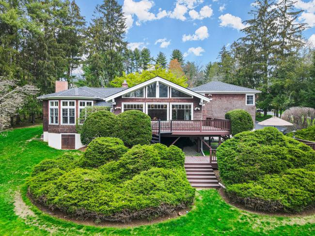 Park-like Shangri-la Home!