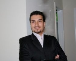Photo of Andrew Kamel