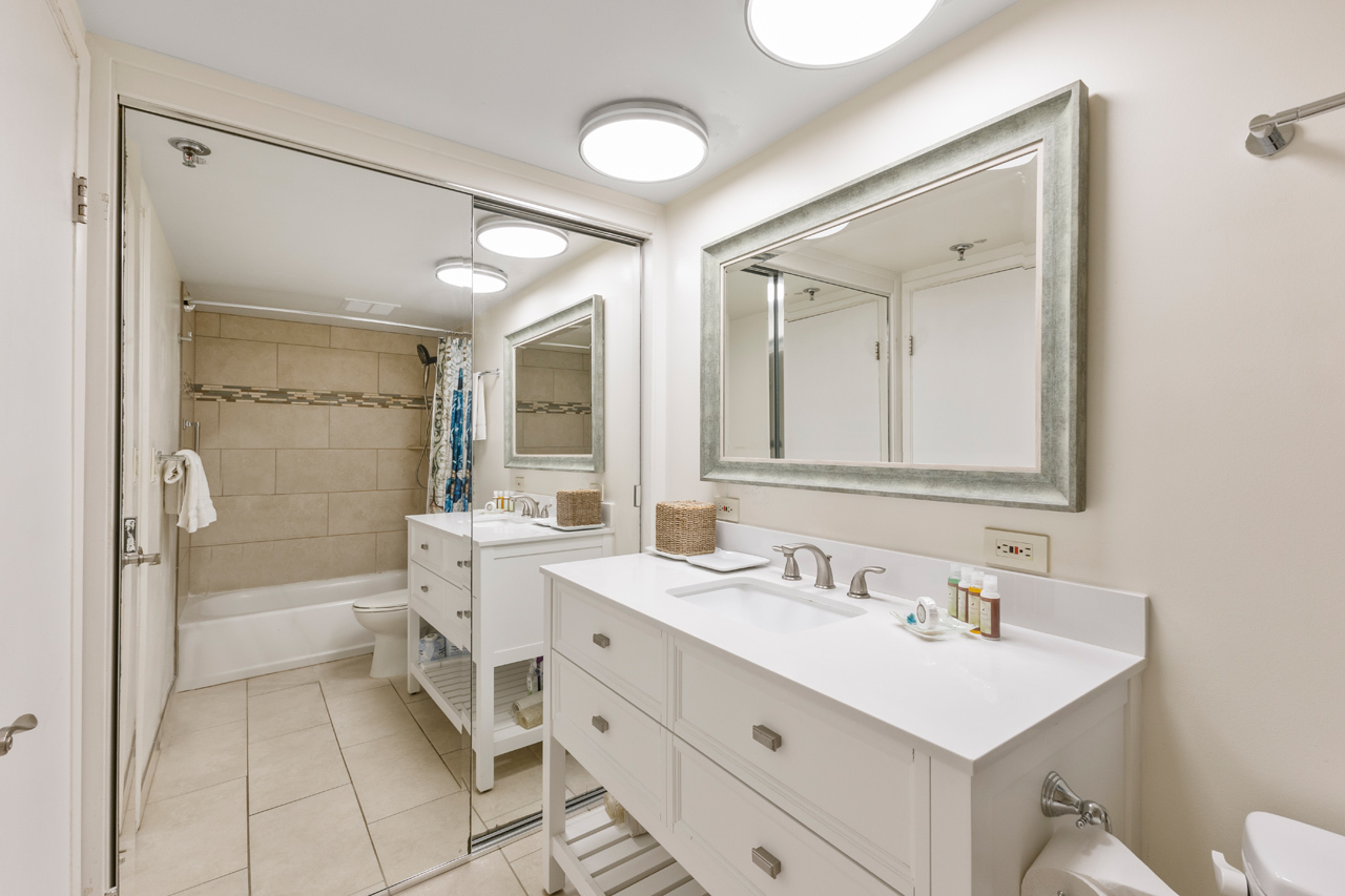 Bathroom: 