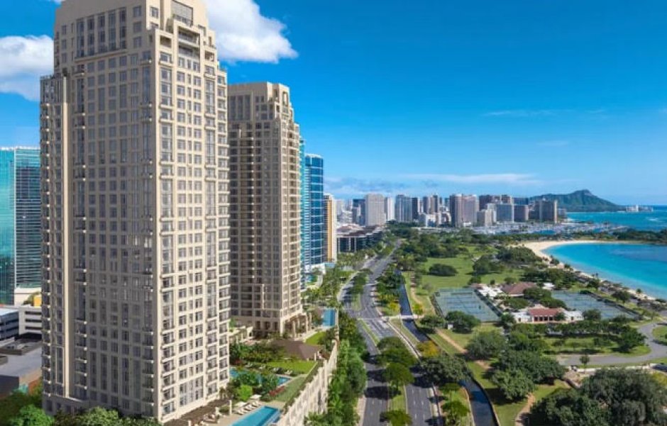 Front row location in Kaka‘ako directly across from Ala Moana Beach Park