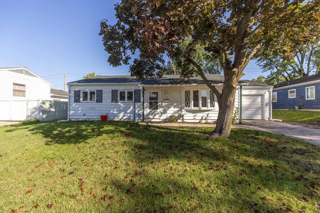 4555 Macdougall Ct, IN 46614