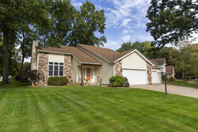14493 Lotus Court, IN 46545