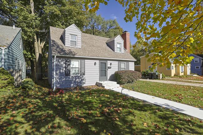 1719 Hamilton Ave, IN 46628