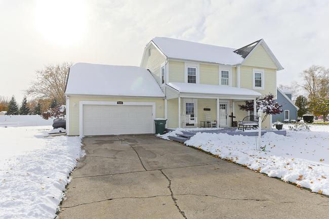 9539 Sunnyside Dr, IN 46563