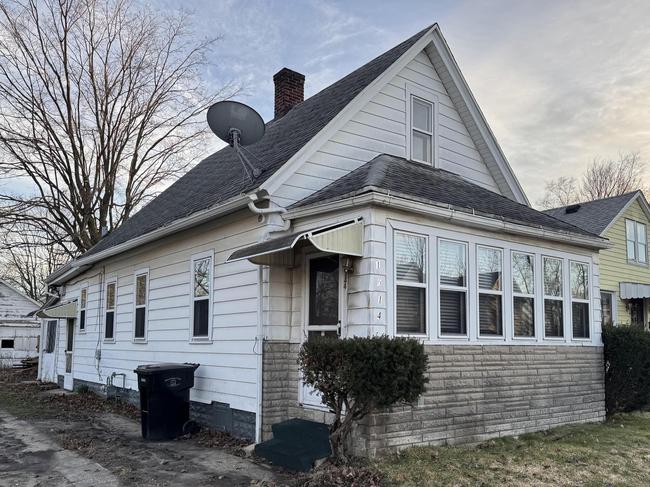 1614 Longley Avenue, IN 46628